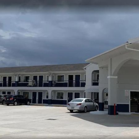 Moonlight Inn & Suites Jersey Village Экстерьер фото